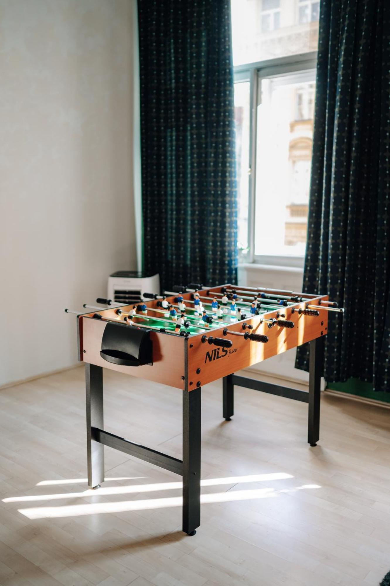 Daire Cinema Billiard & Foosball - Centre *